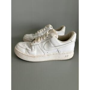 Nike Air Youth Size 6 White Leather Big Kids